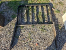 Forklift mast