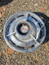 2 SS hub caps