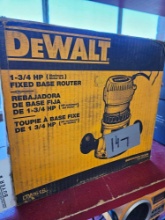 DeWalt fixed base router