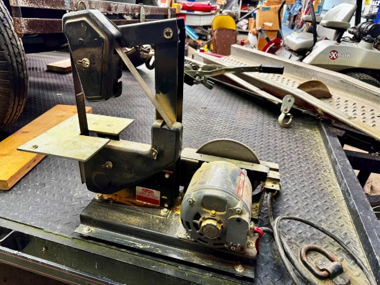 Dayton Belt and Disc Sander