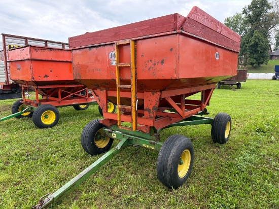 J and M 250 gravity wagon on John Deere 1065A running gear