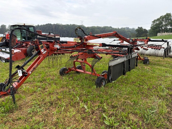 Pequea TS 24 Dual Rotary Rake