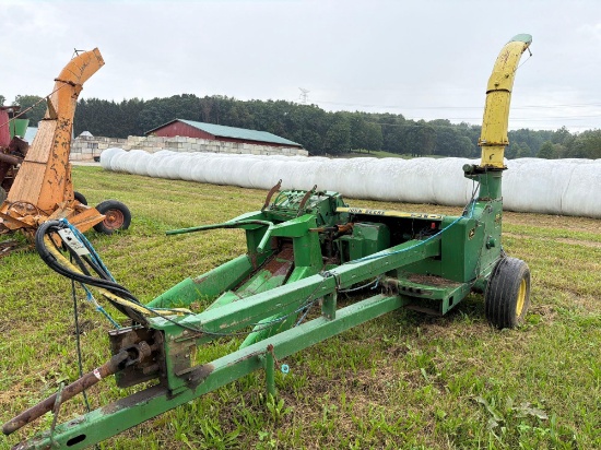 John Deere 3950 Chopper