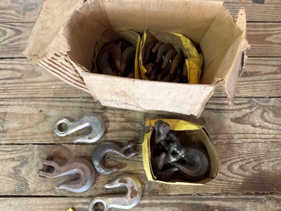 Big Chain Hooks Assortment