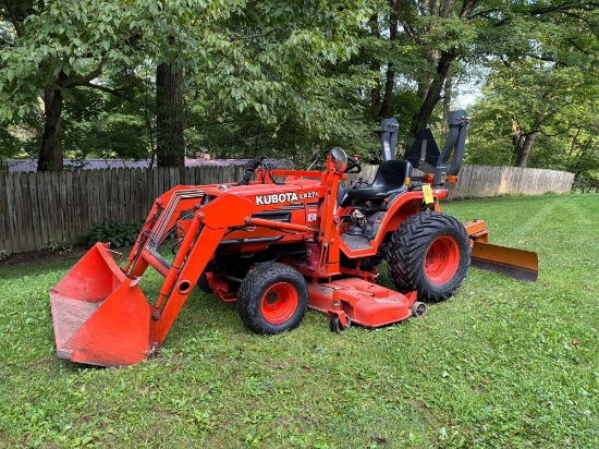 Kubota B7500 4WD Loader Tractor, low hours