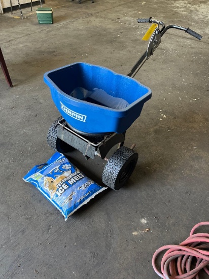 Chaplin Spreader / Salt