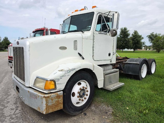 1999 Peterbilt 385 Shows 346,813 Miles * Title Shows Odometer Discrepency*, Auto Trans