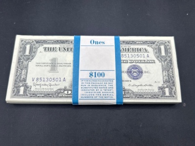 (100) 1$ Silver Certificates Banded - only 2 not sequential order