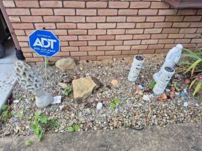 Concrete Mushroom Statuette & Small Outdoor Decor