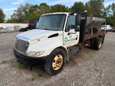 2005 International 4300 Plow and salt truck - Flint Michigan