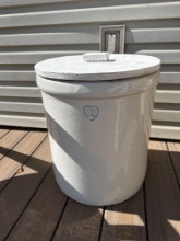12 gallon croc with heart wood lid