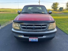 1998 Ford F-150 Super Cab truck - 4x2 - 4.6L 6cyc engine ; manual Transmission