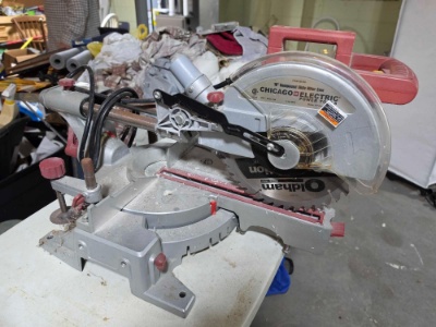 Chicago Electric 10in Compound slide miter saw