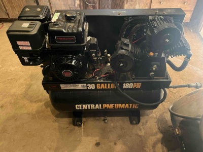 Central Pneumatic Gasoline powered 30 gallon 180 psi air compressor ( Like New )