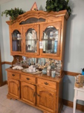 Kushwood Mfg Oak 2Pc China Hutch