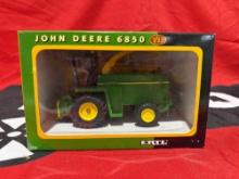 ERTL John Deere 6850 Chopper and Corn head