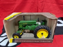 ERTL 1953 John Deere 70 1/16 scale die cast row crop tractor