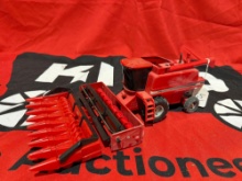 ERTL Case 2166 1/16 scale die cast combine with two heads