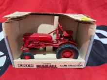 ERTL Farmall cub 1/16 scale die cast tractor