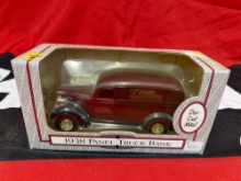 ERTL 1/25 scale die cast 1938 Panel Truck Bank