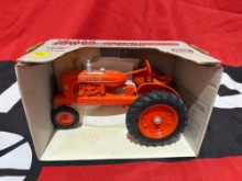 ERTL Allis-Chalmers WD-45 1/16 scale die cast antique tractor