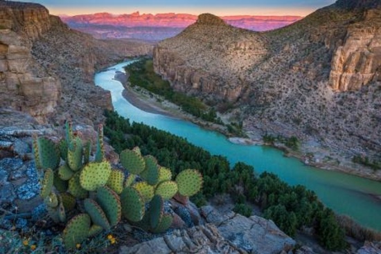 Five Acre Ranch Surrounded by Breathtaking Views in West Texas!