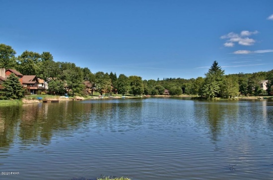 Live in a Year-Round Recreational Mecca in the Northeast Pennsylvania Poconos!