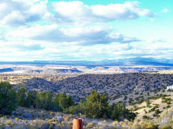 Own this Quarter-Acre Lot in Beautiful Valencia County, New Mexico!