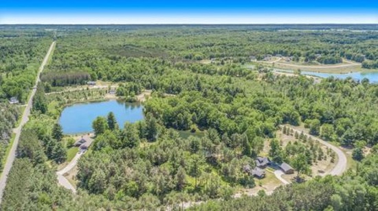 Own Your Piece of the GOOD LIFE in Canadian Lakes, Mecosta County, Michigan!