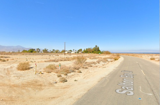 Buildable Lot with Beautiful Sea and Mountain Views in Southern California!