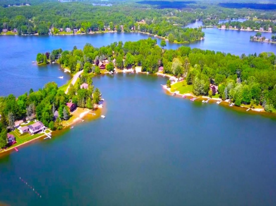 Experience Mecosta County, Michigan: The Wonders of Canadian Lakes!