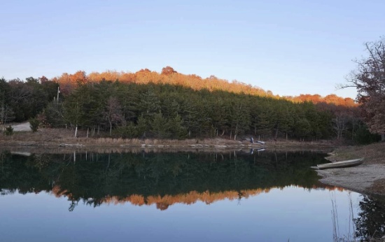 Missouri Camping Lot Near the Water!