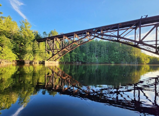 Michigan's Upper Peninsula: Lot Near the Menominee River!