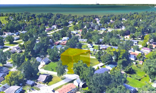 Monroe County: A Prime Michigan Corner Lot by Lake Erie!
