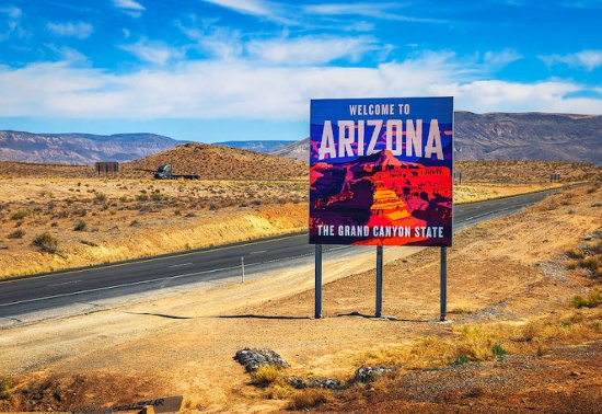Explore the Wild Beauty of Arizona - 5 Scenic Acres in Navajo County!