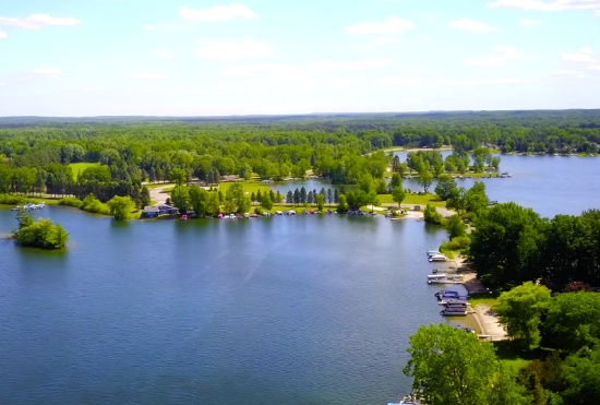 Canadian Lakes Community, Michigan: Your Good Life Starts Here!