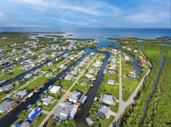 Southwest Florida: Pirate Harbor Lot in Charlotte County!