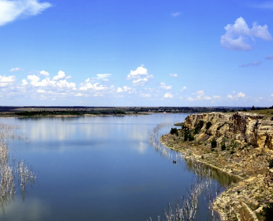 Enjoy Recreation and Camping in Twin Oaks Harbor, Missouri!