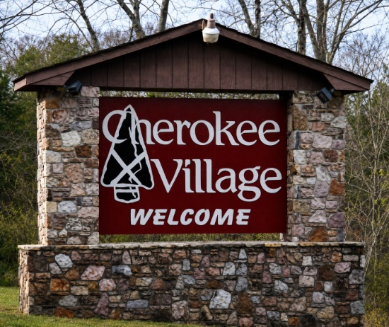 Build Between Two Lakes in Cherokee Village!
