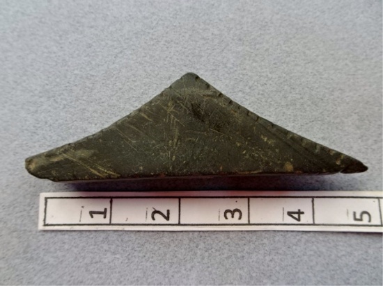 Lizard Effigy - 4 3/4 in. - Tan Sandstone