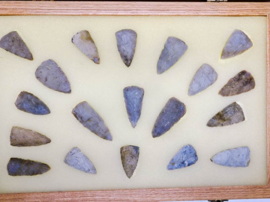 Cache of 19 Hopewell Blades - 2 - 2 1/2 in.