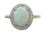 1.32 ctw Opal and Diamond Ring - 10KT Yellow Gold
