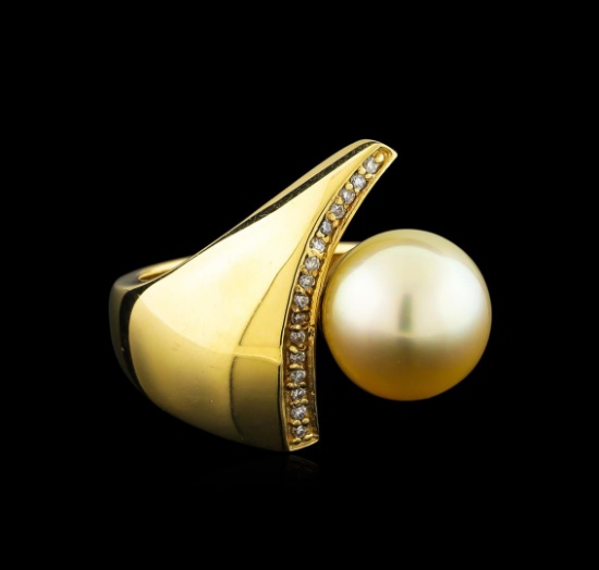 Pearl and Diamond Ring - 14KT Yellow Gold