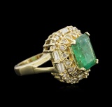 2.90 ctw Emerald and Diamond Ring - 14KT Yellow Gold