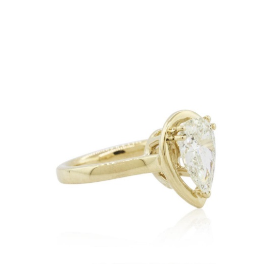 14KT Yellow Gold 1.71 ctw Pear Cut Diamond Solitaire Ring