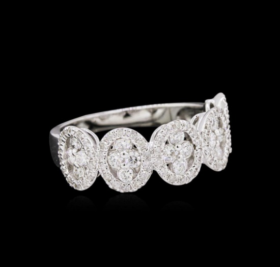 0.85 ctw Diamond Ring - 14KT White Gold