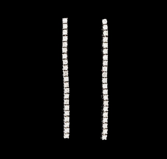 0.94 ctw Diamond Earrings - 14KT White Gold