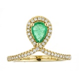 0.63 ctw Emerald and Diamond Ring - 18KT Yellow Gold