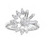 0.8 ctw Diamond Ring - 18KT White Gold