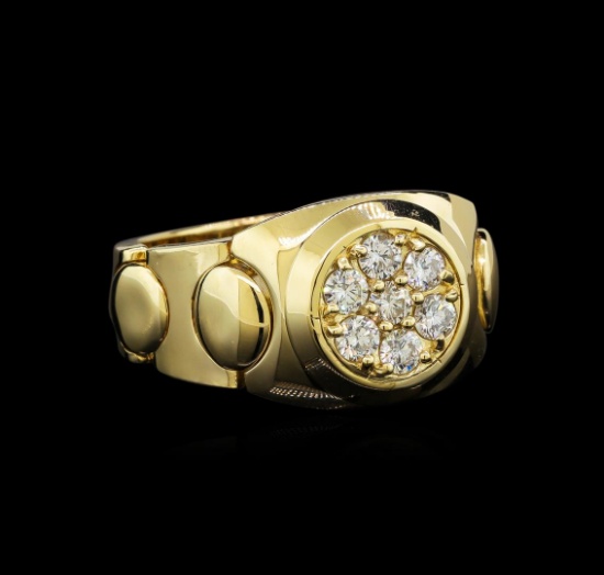 0.74 ctw Diamond Ring - 14KT Yellow Gold